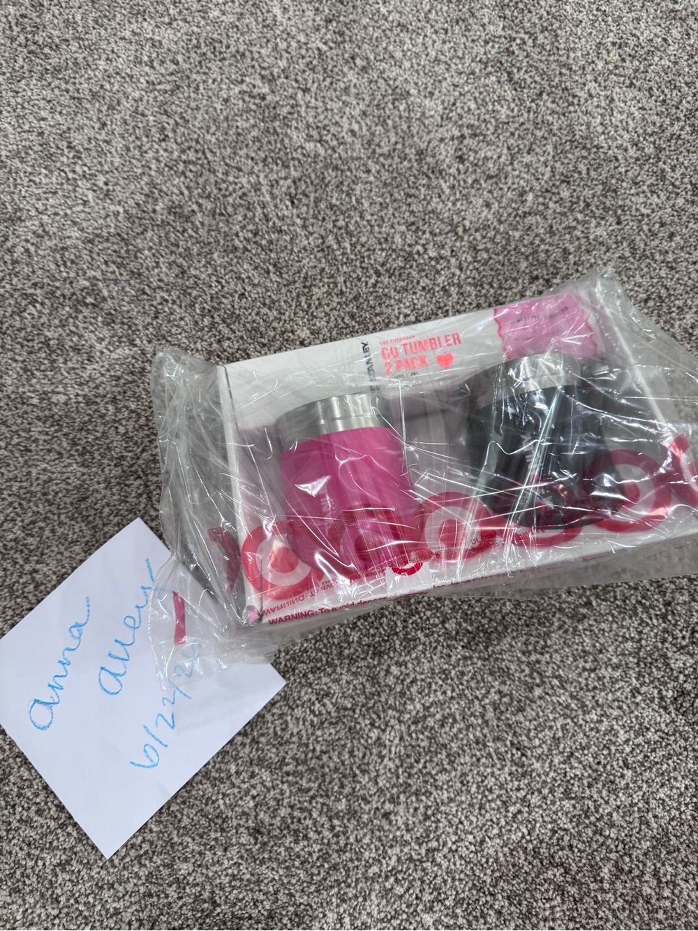 Limited edition valentine 10oz Stanley new in bag pink and black - Picture 1 of 4